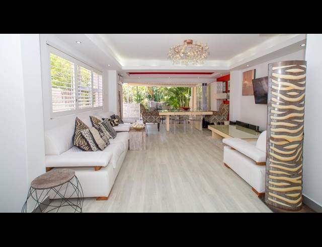 3 BEDROOM TOWNHOUSE FOR SALE IN UMHLANGA CENTRAL